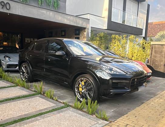 PORSCHE CAYENNE 4.0 V8 GASOLINA TURBO COUPÉ AWD TIPTRONIC S